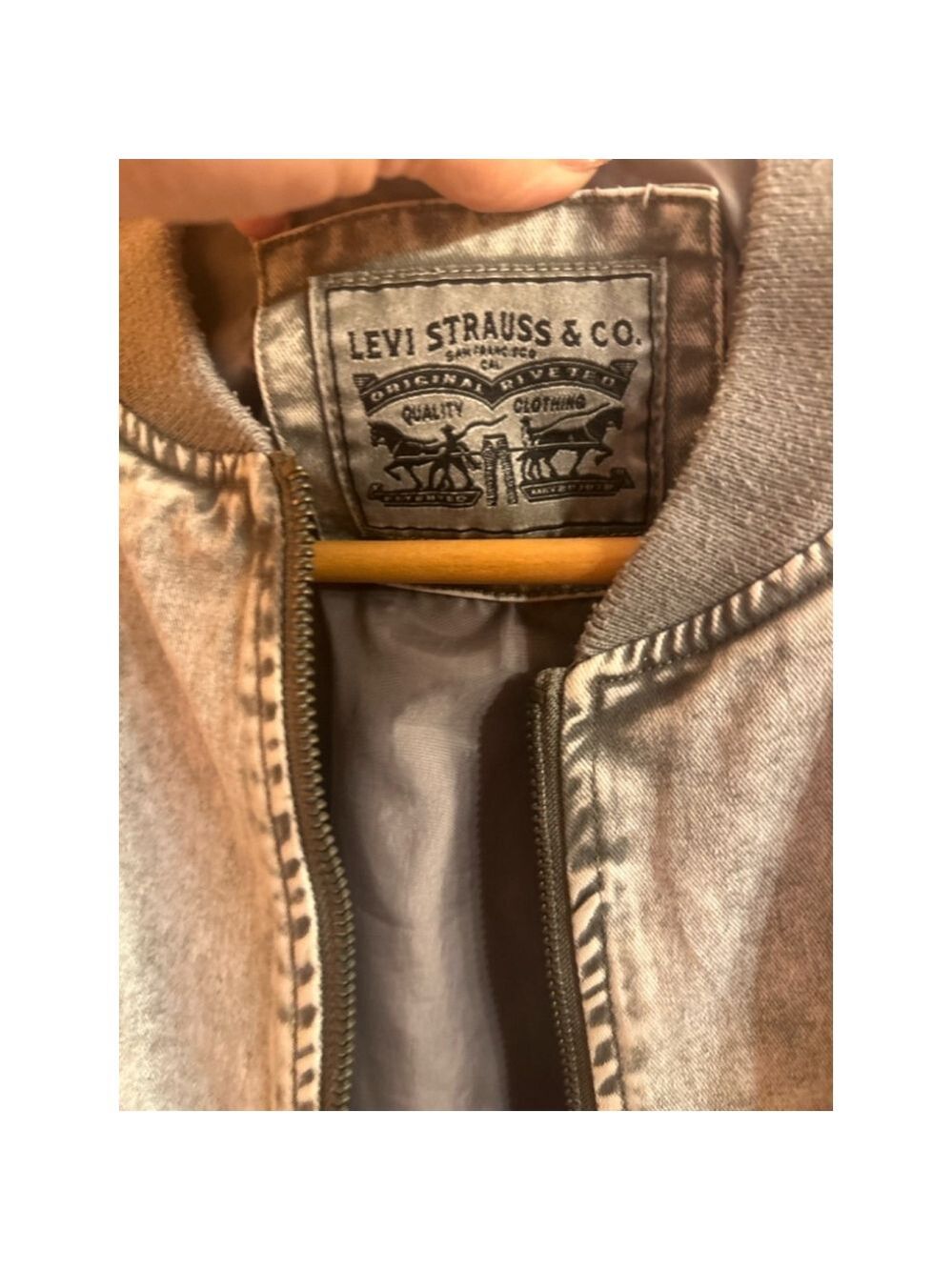 Women’s Levi Strauss & Co. Bomber Jacket Size L Gray - Picture 2 of 5
